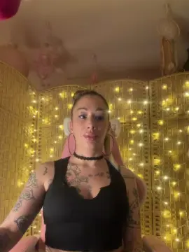 Delice000  live sex cam