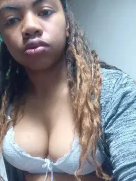 Lorras  live sex cam
