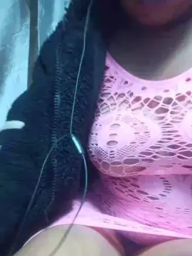 Lorras  live sex cam