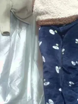 Lorras  live sex cam