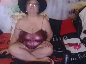 QueenPammy  live sex cam