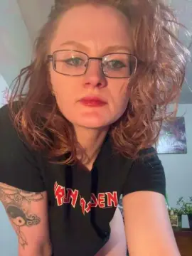 Artistsquirts  live sex cam