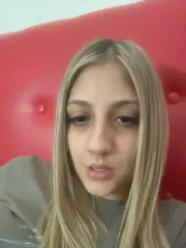 Jazblondebaby  live sex cam