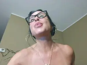 Madama669  live sex cam