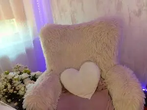 ElisaBaxter  live sex cam