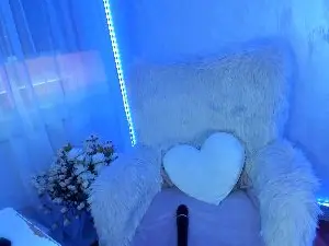 ElisaBaxter  live sex cam