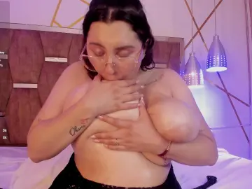 LunaPleasure  live sex cam