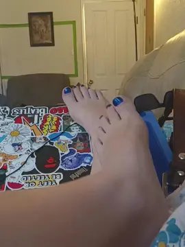 Pretty_Feet_  live sex cam
