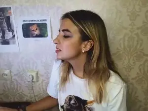 MiraTowley  live sex cam