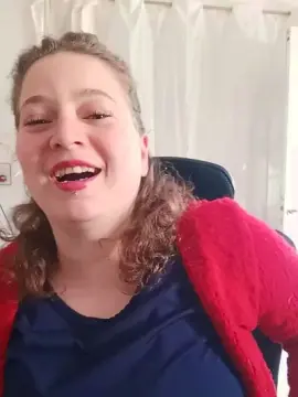 Julittta25  live sex cam