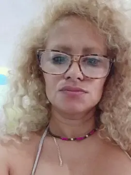 Lili580  live sex cam