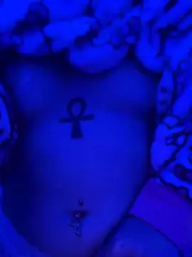 Goodlilgirl  live sex cam