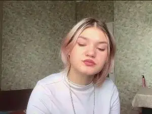 RayeFunkhouser  live sex cam