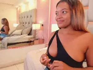 Vega_laraa  live sex cam