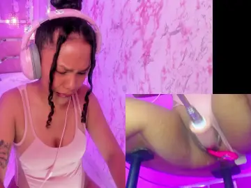 NovaLyn_  live sex cam