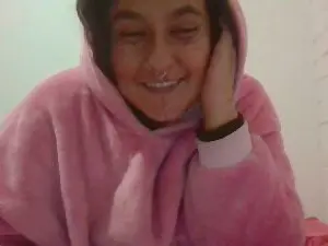 Kitycvt  live sex cam