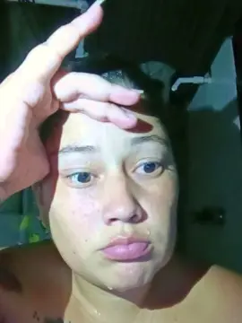 Roci983  live sex cam