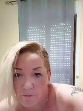 Selene77  live sex cam