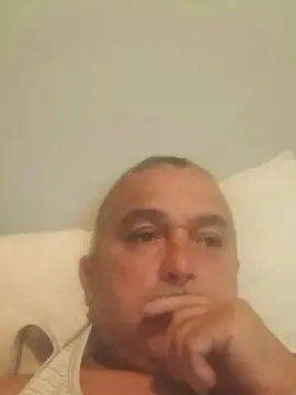 Jamil51  live sex cam