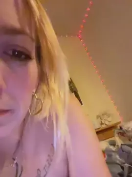 BBxoxo92  live sex cam