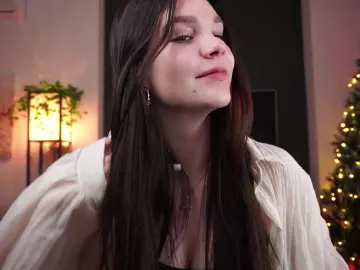 DaiseyOsario  live sex cam