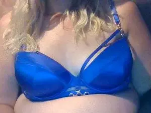 Curvy_women  live sex cam