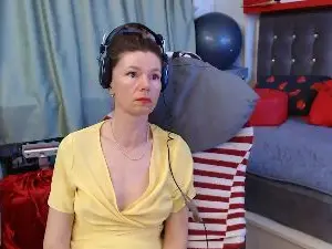 Kellynumber8  live sex cam
