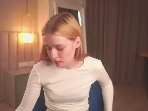 LiliFaulknen  live sex cam