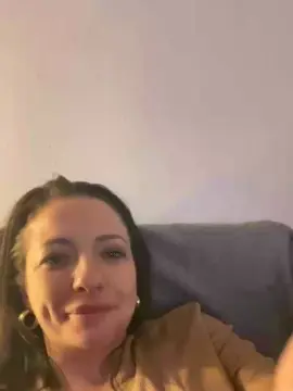 Whitecouplelive  live sex cam