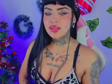 Adamsniki  live sex cam