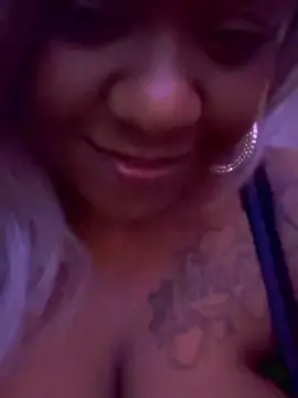 Lyk69  live sex cam