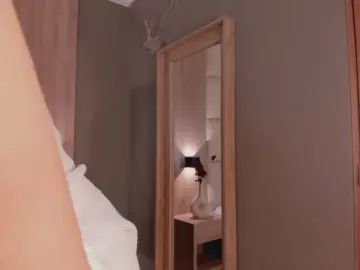 Emma_fhox  live sex cam