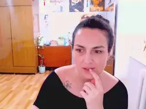 AngelOMoon  live sex cam