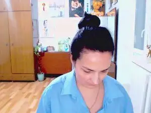 AngelOMoon  live sex cam