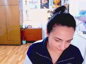 AngelOMoon  live sex cam