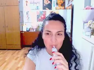 AngelOMoon  live sex cam