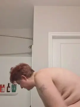 Ava42  live sex cam