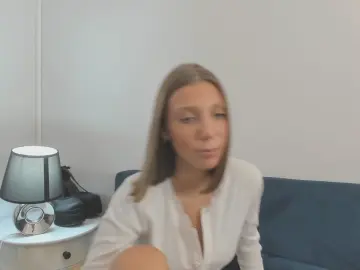 EmmaCharming  live sex cam