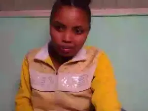 Minou  live sex cam