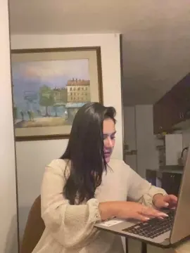 KatyLu1  live sex cam