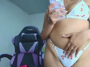Janne_01  live sex cam