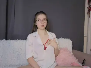 LeighannViereck  live sex cam