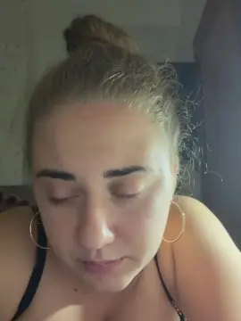 Lipshoney  live sex cam