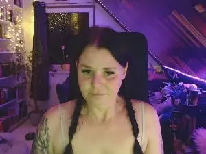 SmuddyMina  live sex cam