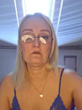 Jenny_Blum74  live sex cam