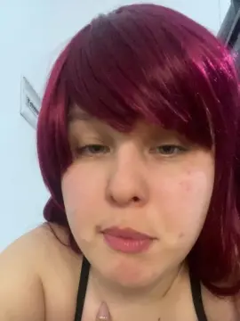 Nickibigass  live sex cam