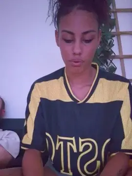 Pierreali  live sex cam