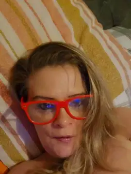 RoxyRampant86  live sex cam