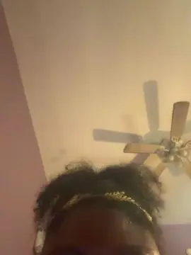 DezDL90  live sex cam