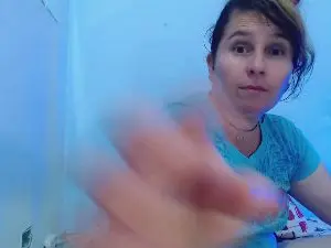 Selenemom  live sex cam